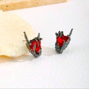 1pair Gothic Punk Style Skeleton Hand Crystal Stud Earrings